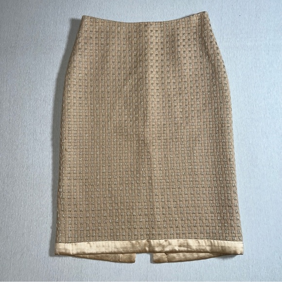 Vintage Milly Wool Below Knee Pencil Skirt in Peachy Cream + Silver, Size 2 - Picture 1 of 11